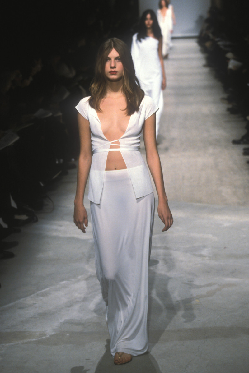 Angela Lindvall featured in  the Isaac Mizrahi fashion show for Spring/Summer 1998