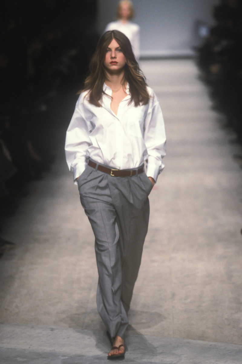 Angela Lindvall featured in  the Isaac Mizrahi fashion show for Spring/Summer 1998