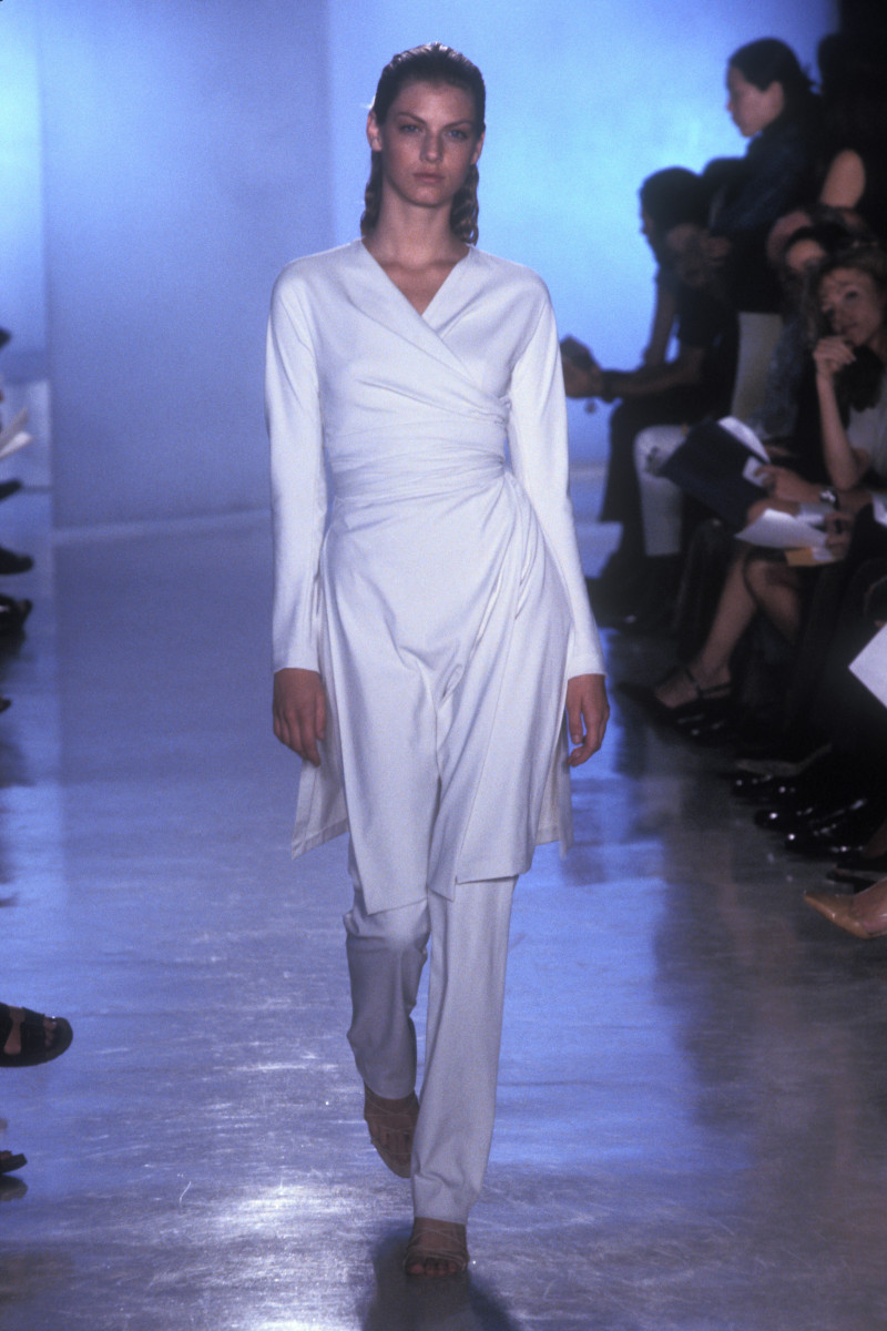 Angela Lindvall featured in  the Donna Karan New York fashion show for Spring/Summer 2000