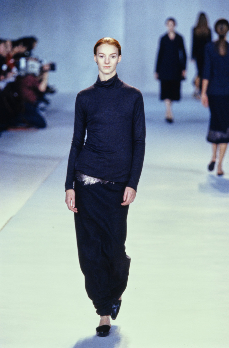 Louis Vuitton fashion show for Autumn/Winter 1998
