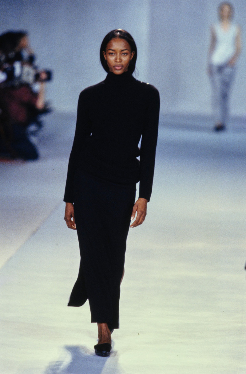 Louis Vuitton fashion show for Autumn/Winter 1998