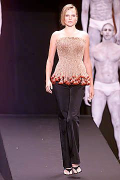 John Bartlett fashion show for Spring/Summer 2001