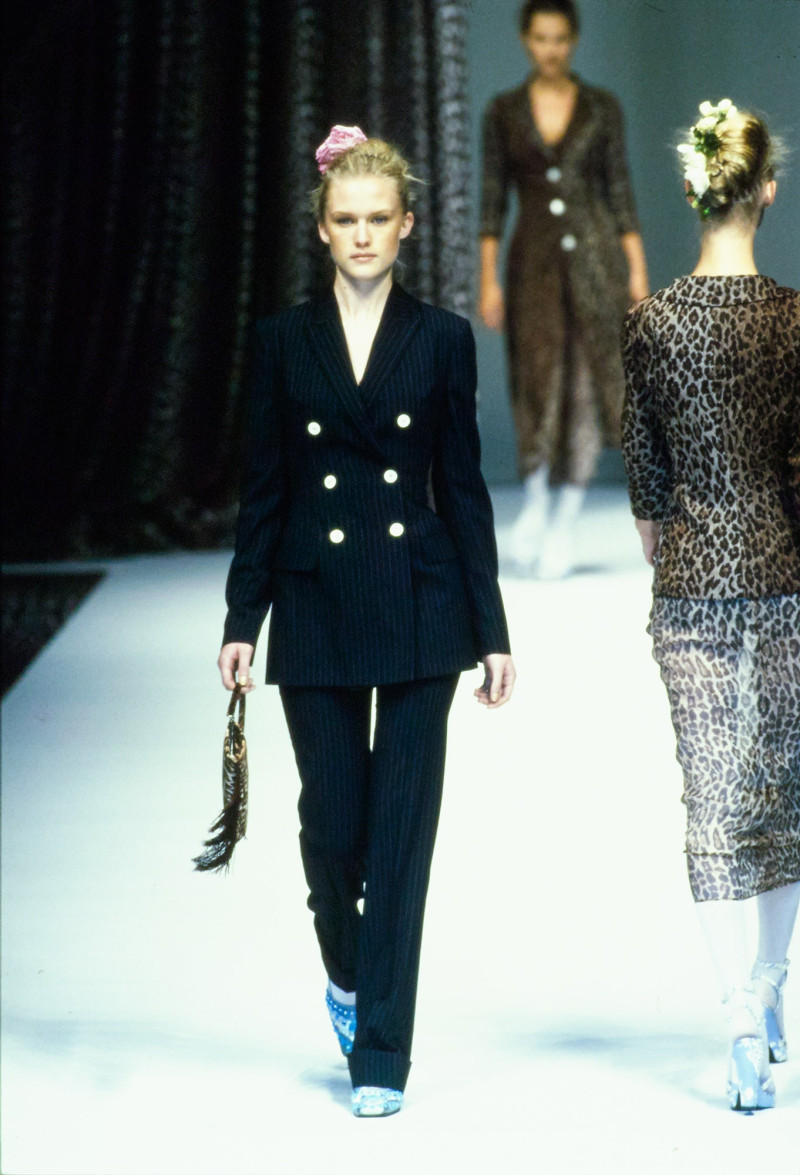 Dolce & Gabbana fashion show for Spring/Summer 1997