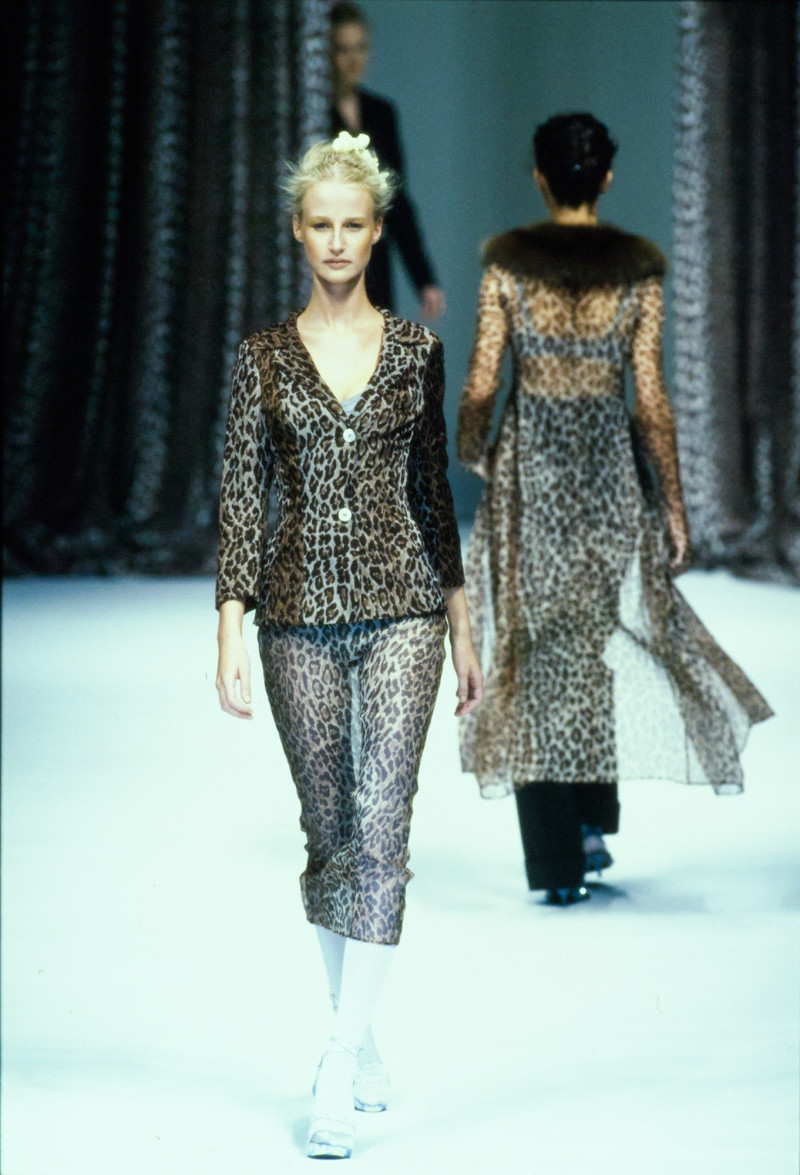 Dolce & Gabbana fashion show for Spring/Summer 1997