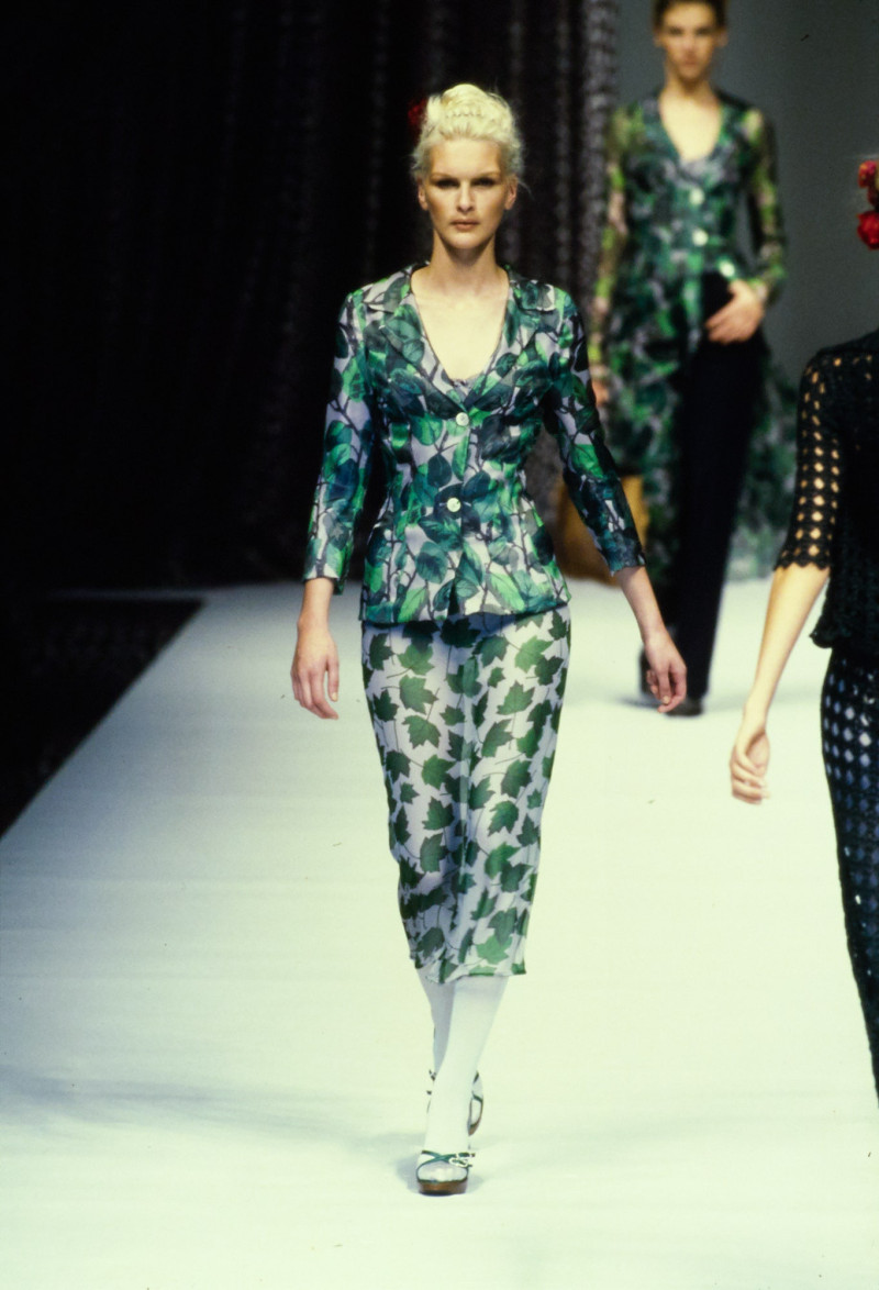 Dolce & Gabbana fashion show for Spring/Summer 1997