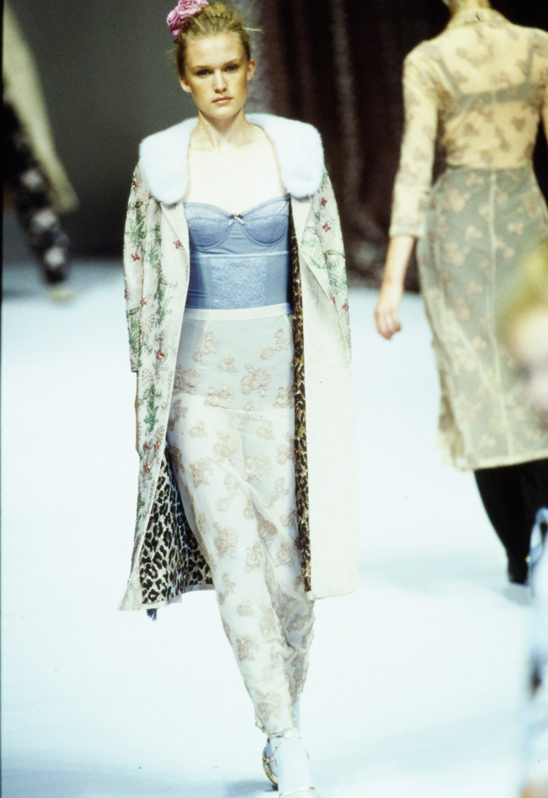 Dolce & Gabbana fashion show for Spring/Summer 1997