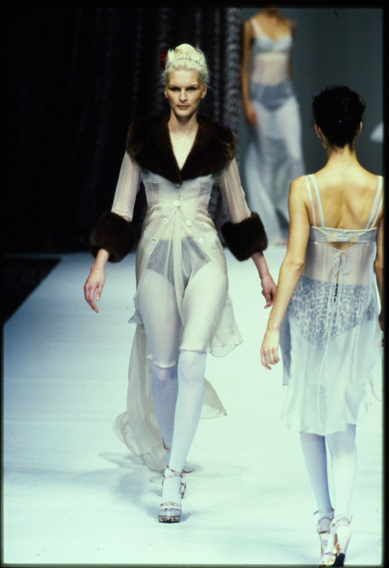 Dolce & Gabbana fashion show for Spring/Summer 1997