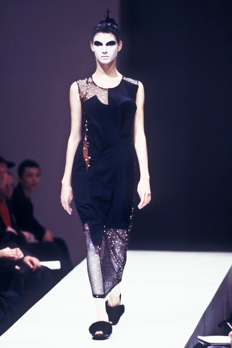 Angela Lindvall featured in  the Comme Des Garcons fashion show for Autumn/Winter 1997