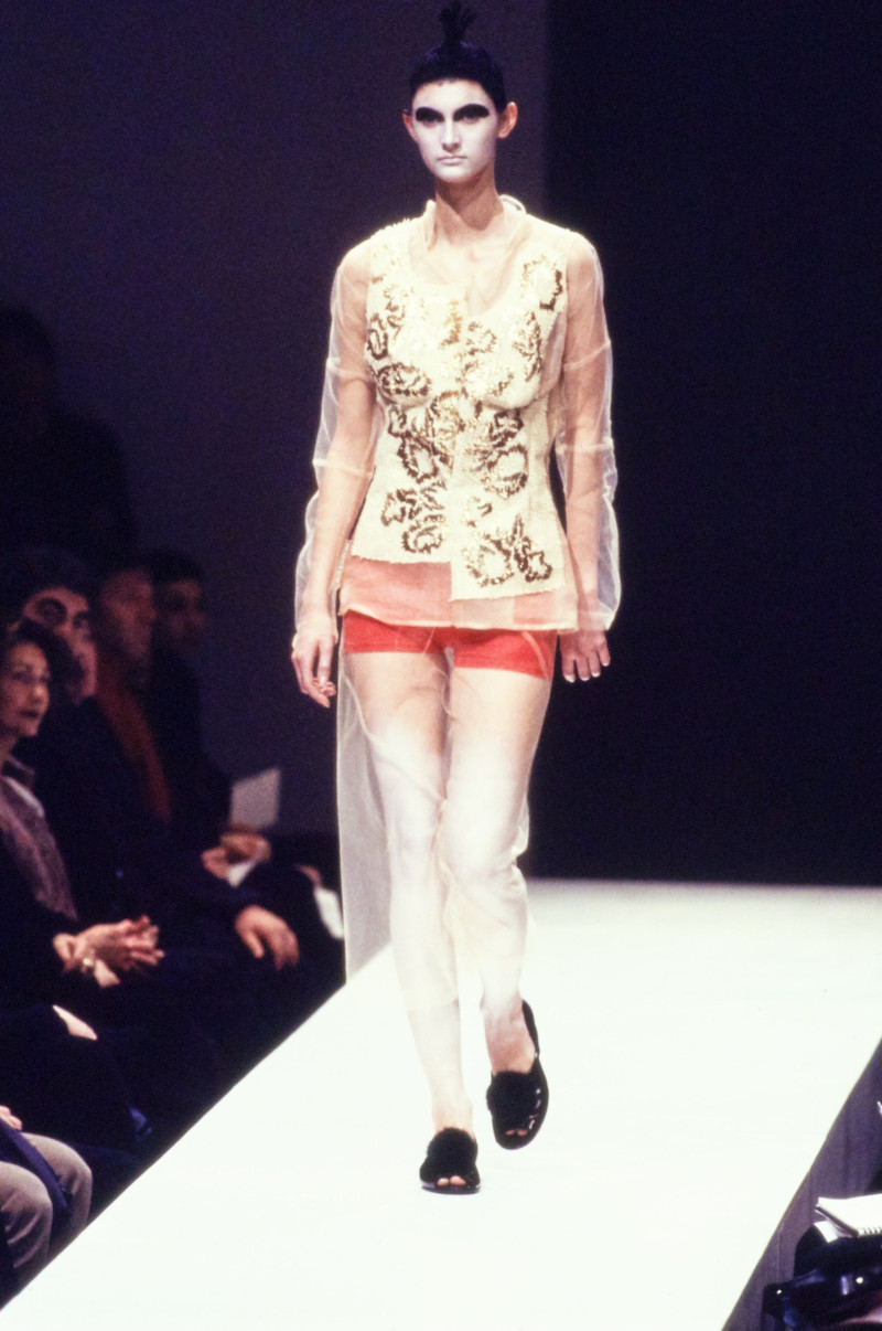 Comme des Garçons fashion show for Autumn/Winter 1997