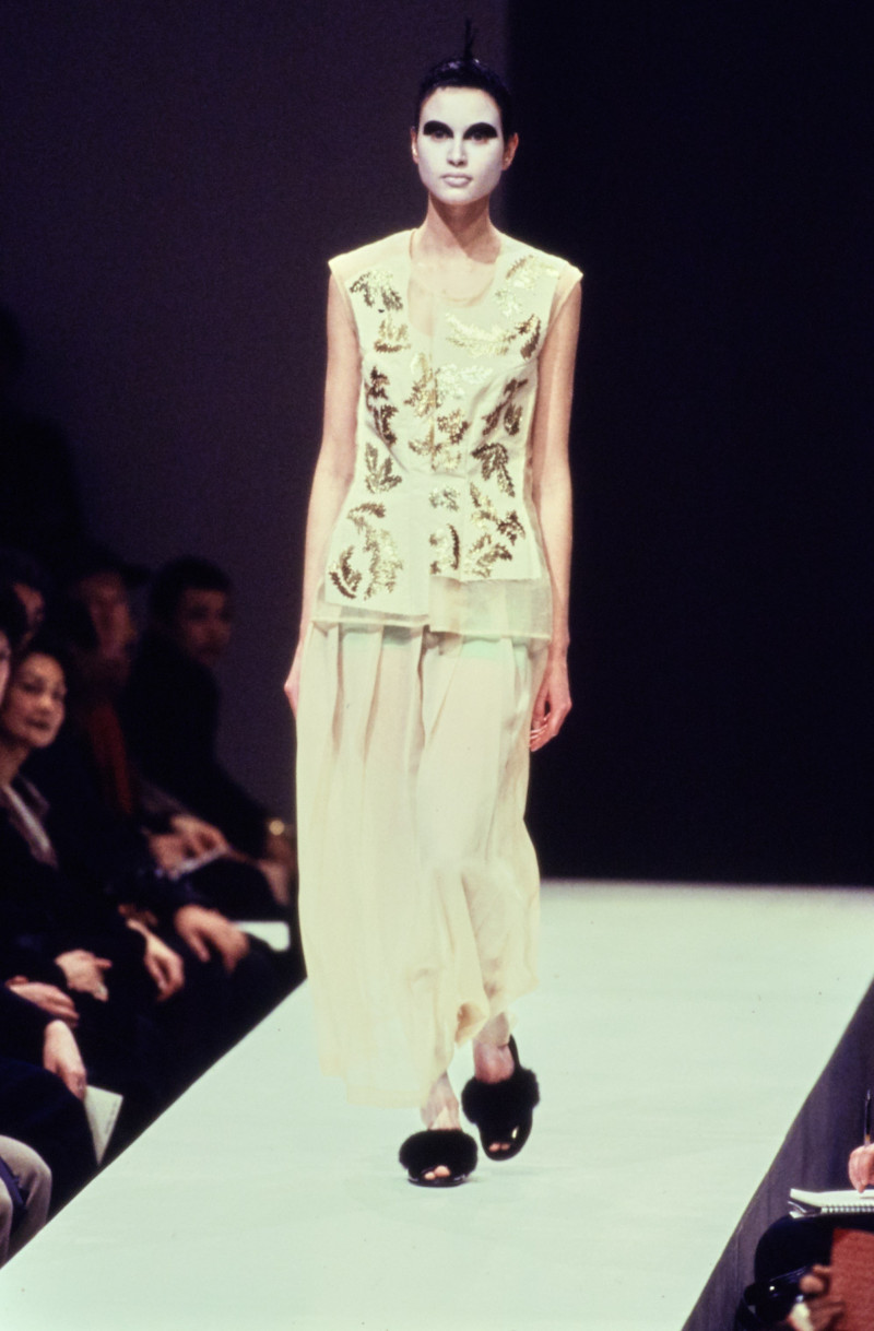 Comme des Garçons fashion show for Autumn/Winter 1997