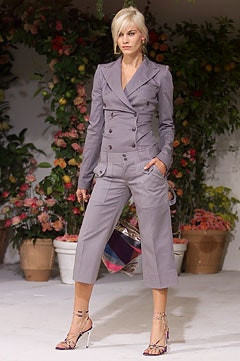 Dolce & Gabbana fashion show for Spring/Summer 2002