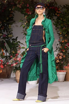 Dolce & Gabbana fashion show for Spring/Summer 2002