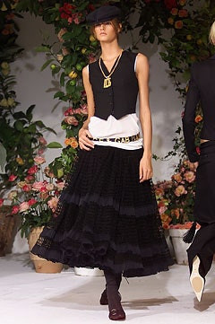Dolce & Gabbana fashion show for Spring/Summer 2002