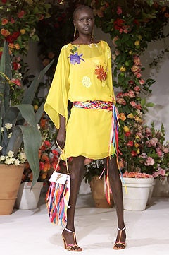 Dolce & Gabbana fashion show for Spring/Summer 2002