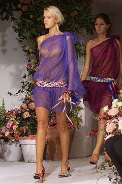 Dolce & Gabbana fashion show for Spring/Summer 2002