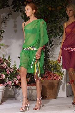 Dolce & Gabbana fashion show for Spring/Summer 2002
