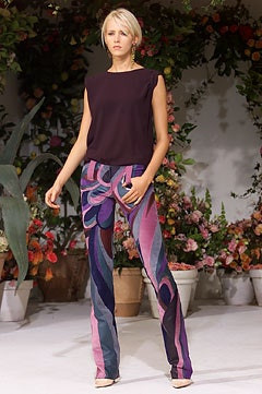 Dolce & Gabbana fashion show for Spring/Summer 2002
