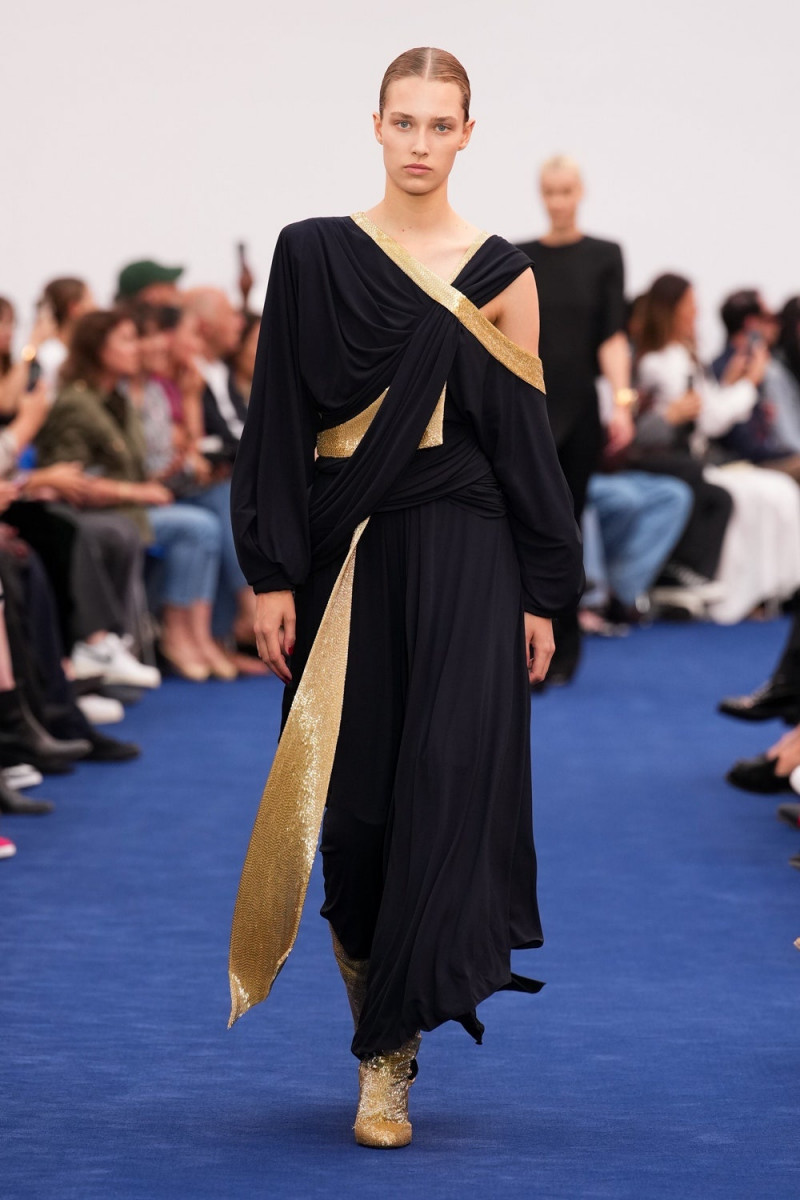 Alexandre Vauthier fashion show for Autumn/Winter 2023