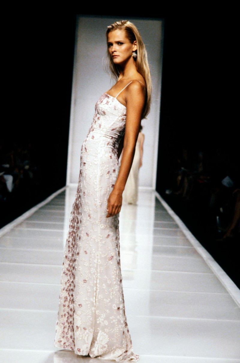 Carmen Kass featured in  the Badgley Mischka fashion show for Spring/Summer 2000