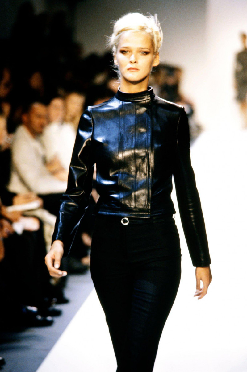 Carmen Kass featured in  the Narciso Rodriguez fashion show for Autumn/Winter 2000