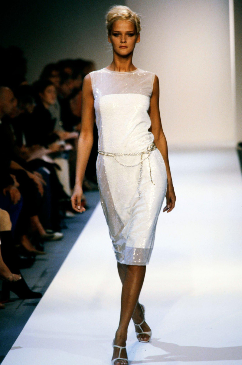 Carmen Kass featured in  the Narciso Rodriguez fashion show for Autumn/Winter 2000