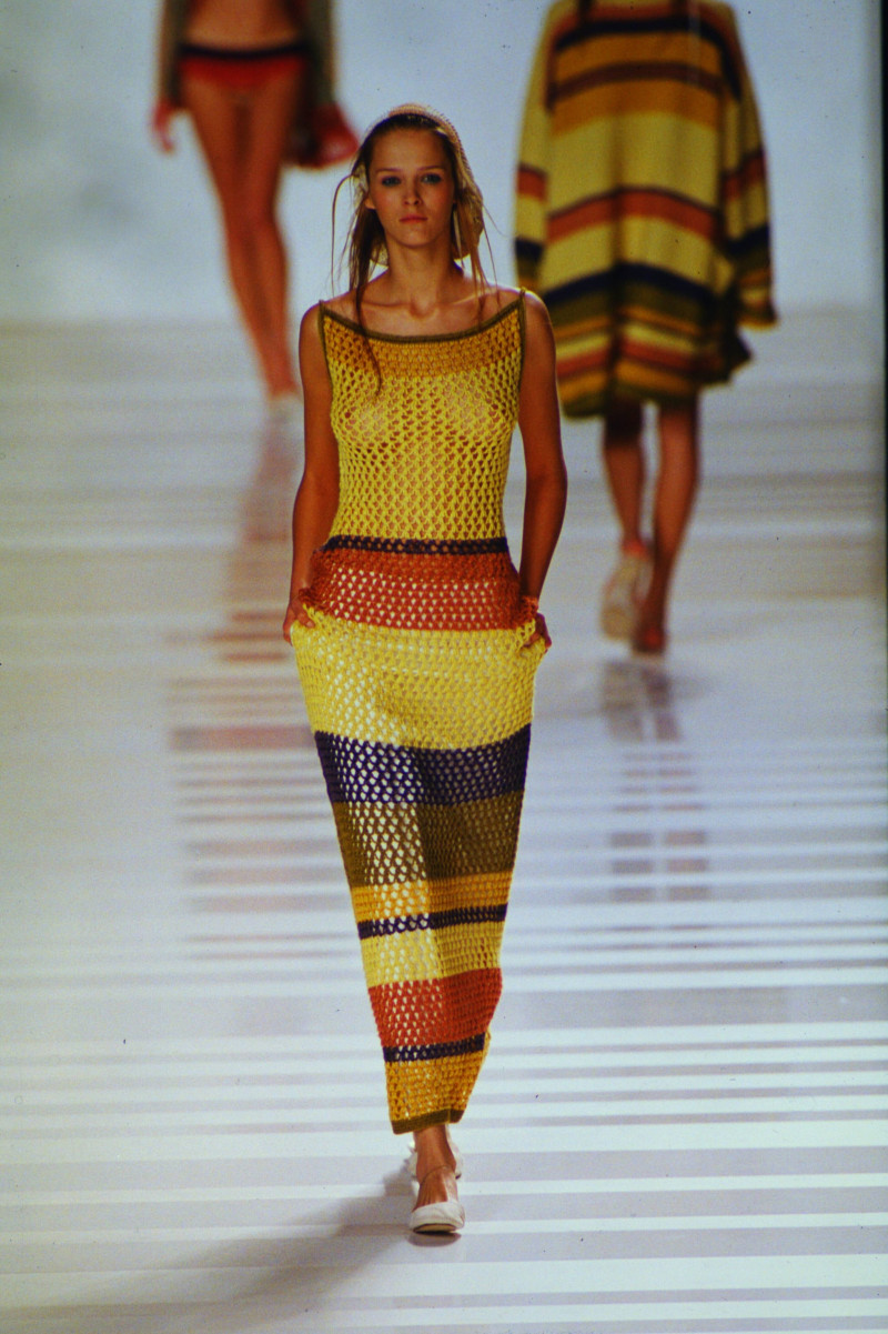 Carmen Kass featured in  the Missoni fashion show for Spring/Summer 1999