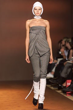 Richard Edwards fashion show for Autumn/Winter 2002