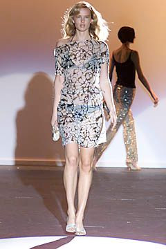 Badgley Mischka fashion show for Spring/Summer 2001