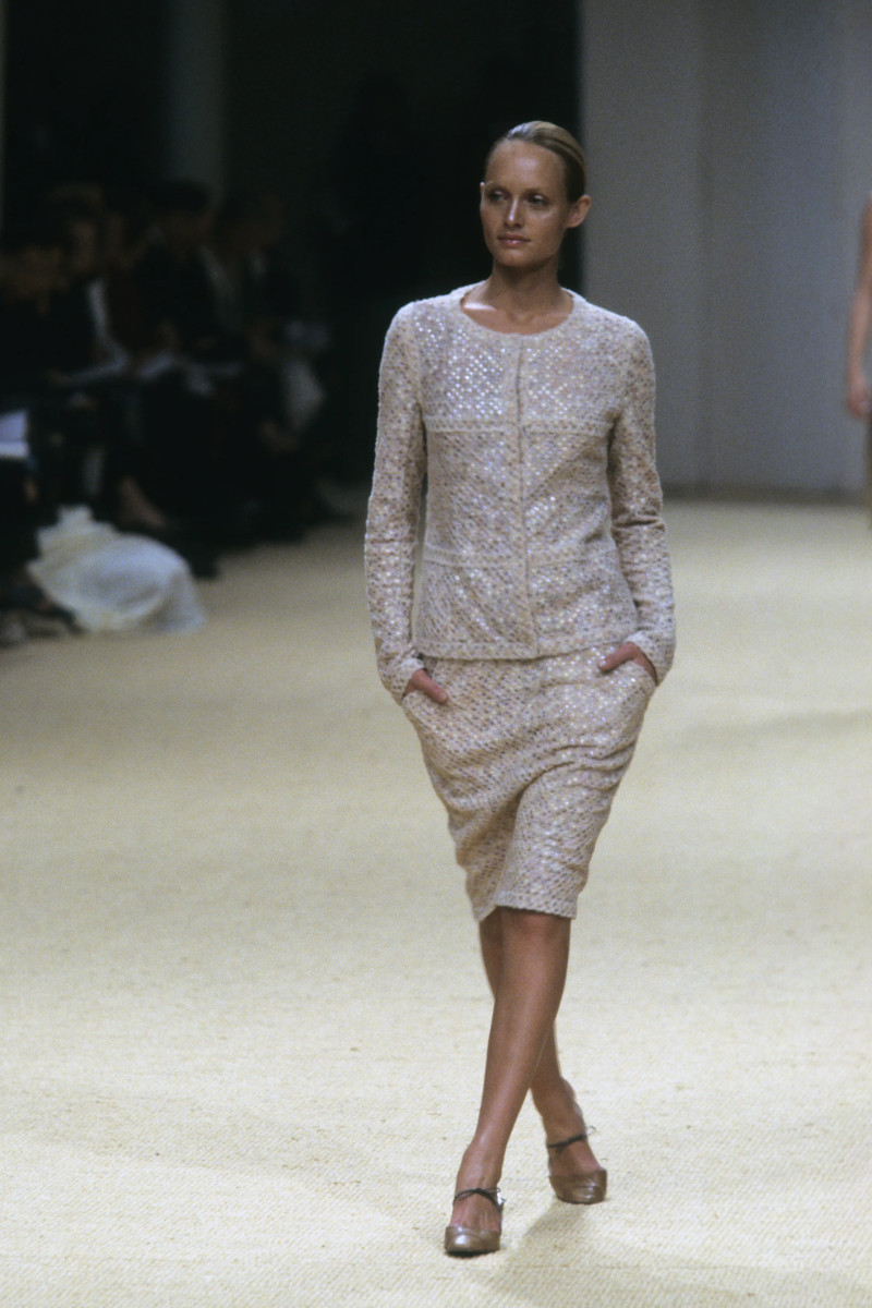 Amber Valletta featured in  the Chanel Haute Couture fashion show for Spring/Summer 1999