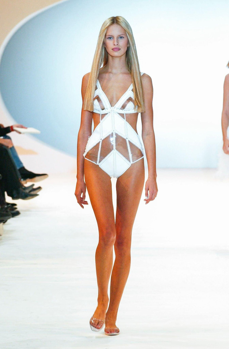 Karolina Kurkova featured in  the Paco Rabanne fashion show for Spring/Summer 2002