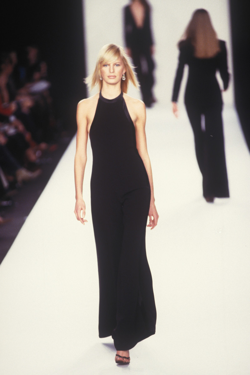 Karolina Kurkova featured in  the Ralph Lauren Collection fashion show for Autumn/Winter 2001