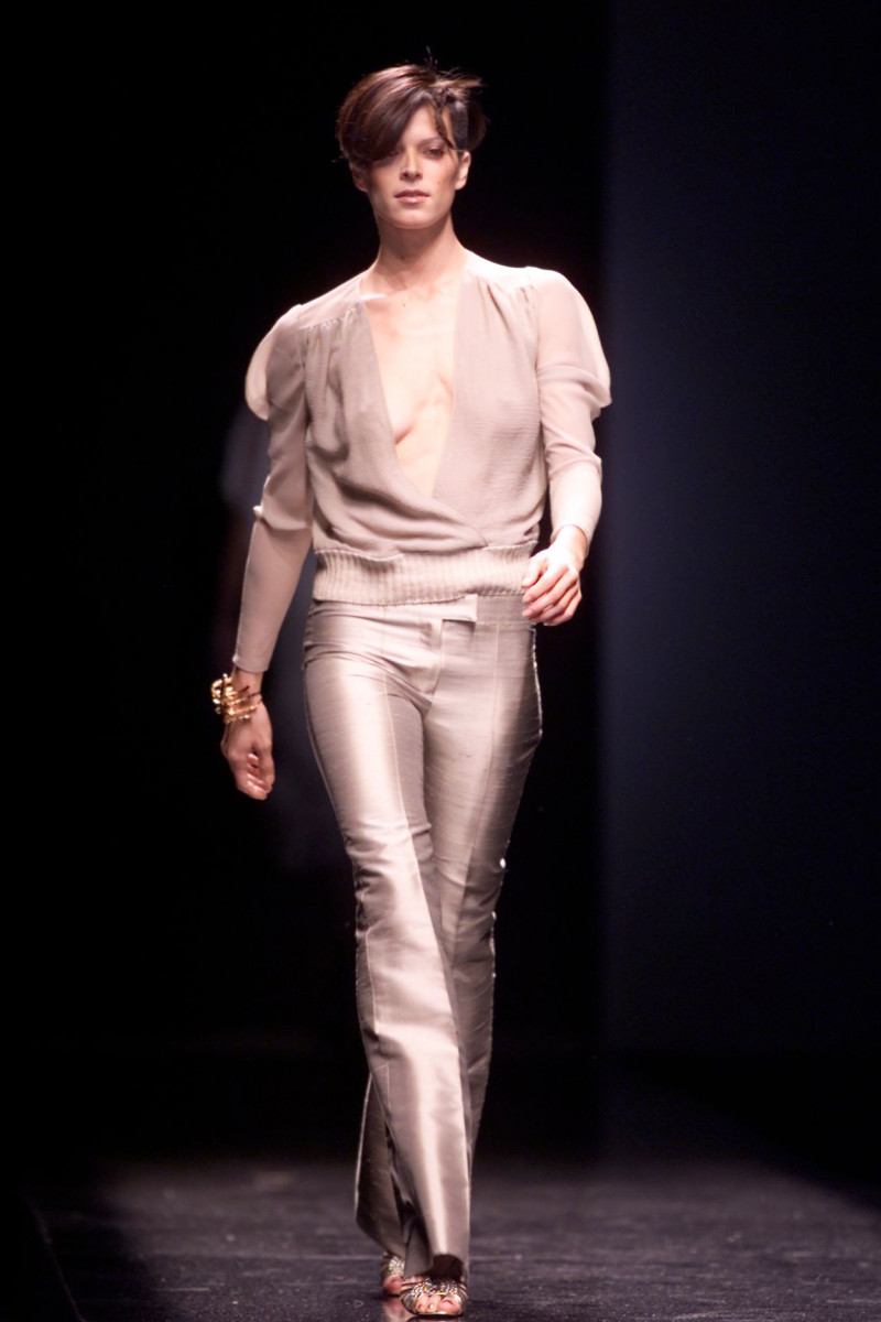Chloe fashion show for Spring/Summer 2001