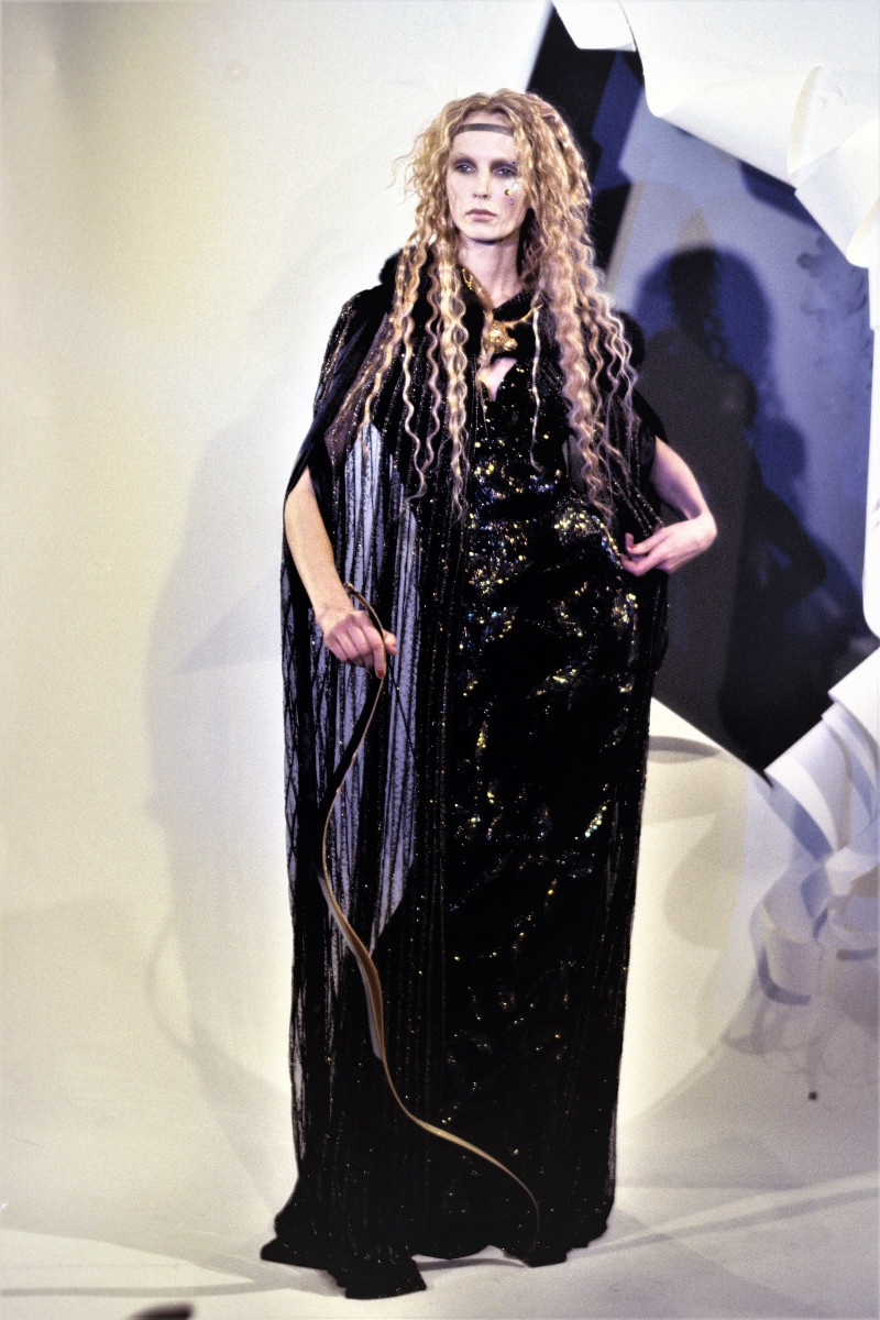 Christian Dior Haute Couture fashion show for Spring/Summer 1999