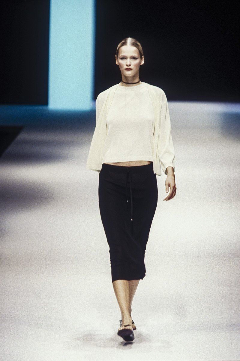 Carmen Kass featured in  the Salvatore Ferragamo fashion show for Spring/Summer 1999