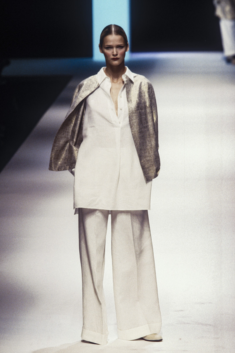 Carmen Kass featured in  the Salvatore Ferragamo fashion show for Spring/Summer 1999