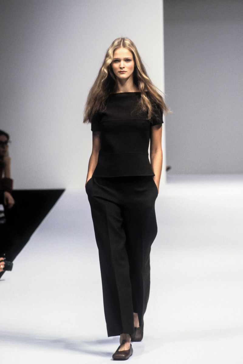 Carmen Kass featured in  the Max Mara fashion show for Spring/Summer 1999