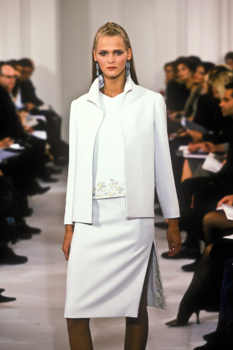 Carmen Kass featured in  the Valentino Couture fashion show for Spring/Summer 1999