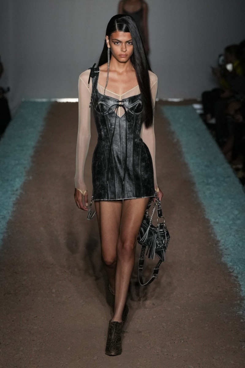 Renata Solis featured in  the Knwls fashion show for Spring/Summer 2024