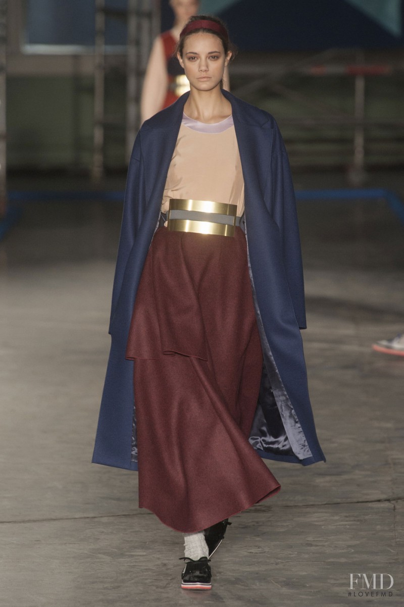 Anja Leuenberger featured in  the Roksanda Ilincic fashion show for Autumn/Winter 2014