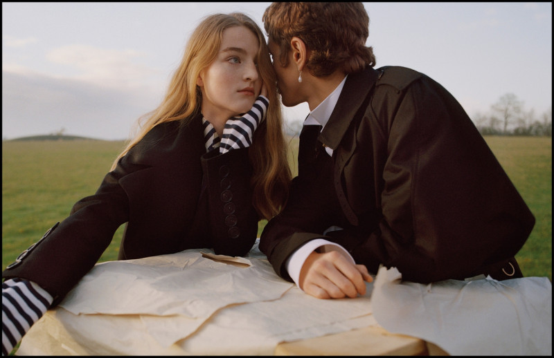 Burberry advertisement for Autumn/Winter 2017