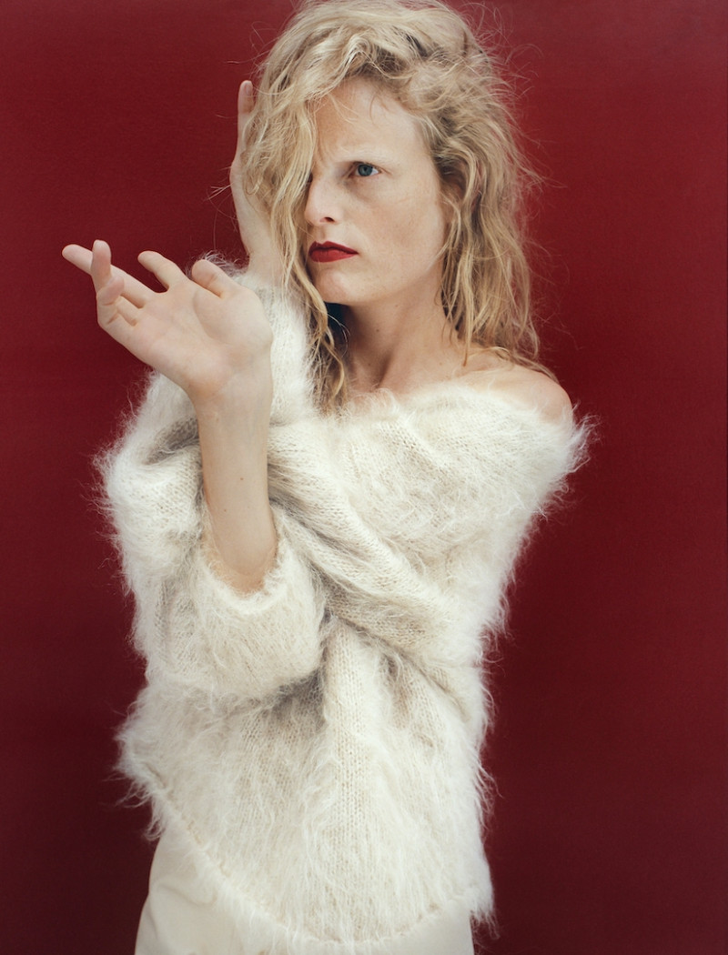 Hanne Gaby Odiele featured in  the Net-a-Porter advertisement for Autumn/Winter 2022