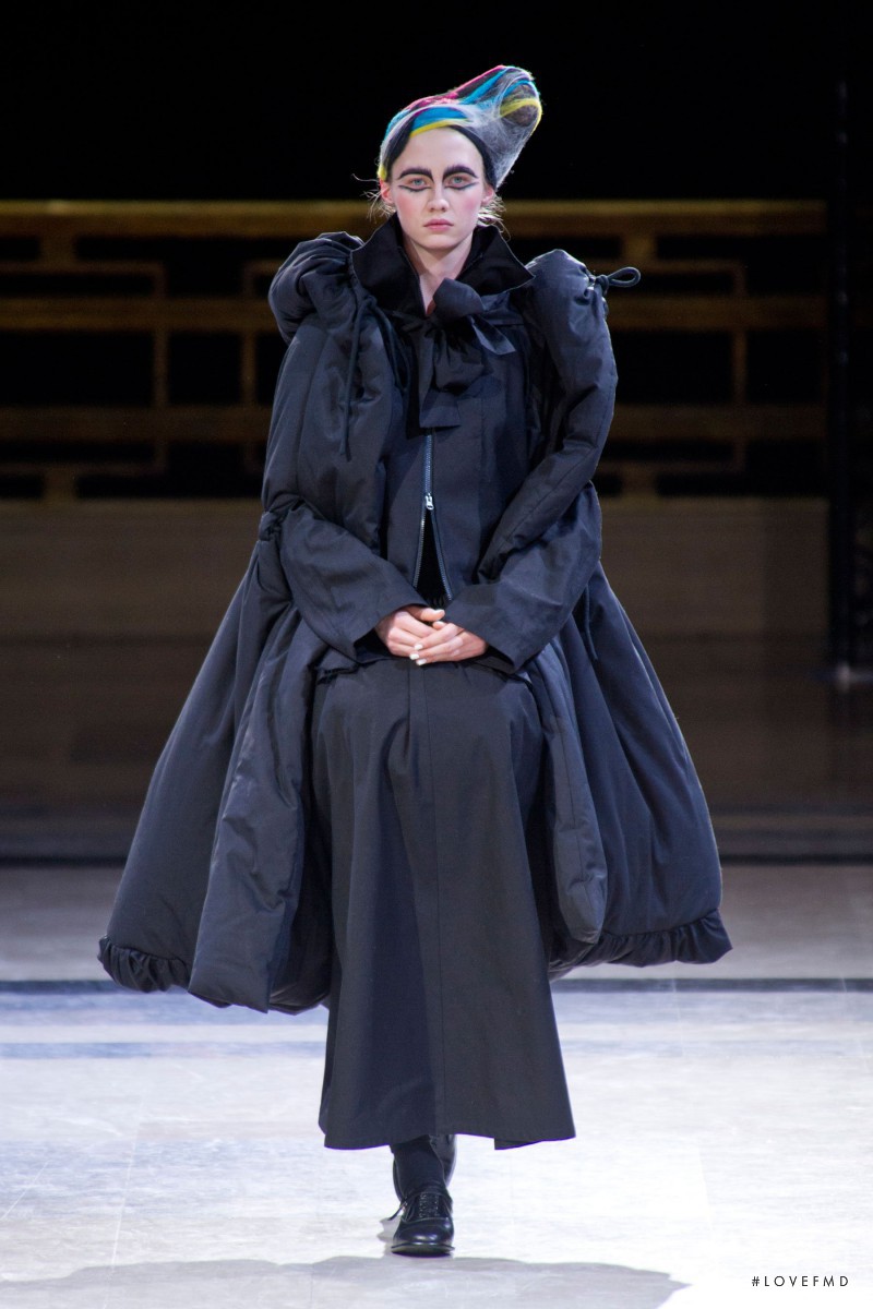 Alexandra Titarenko featured in  the Yohji Yamamoto fashion show for Autumn/Winter 2014