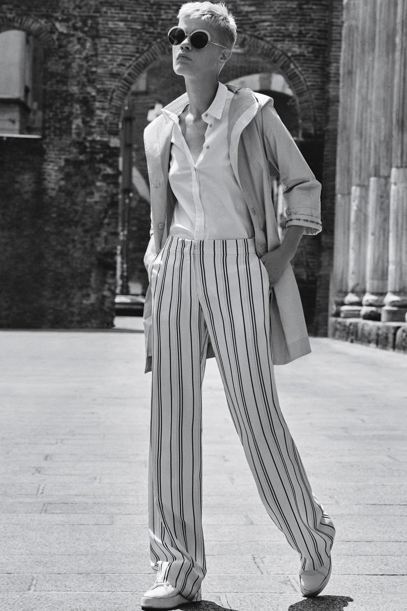 MaxMara Studio advertisement for Spring/Summer 2017