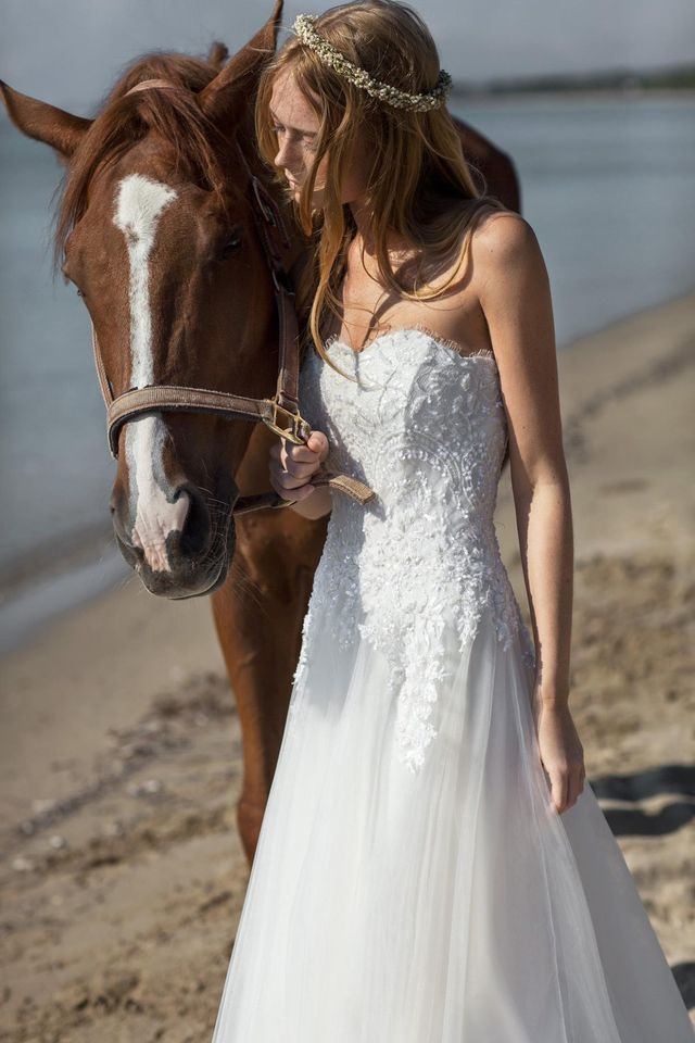 Costarellos Bridal lookbook for Spring/Summer 2016