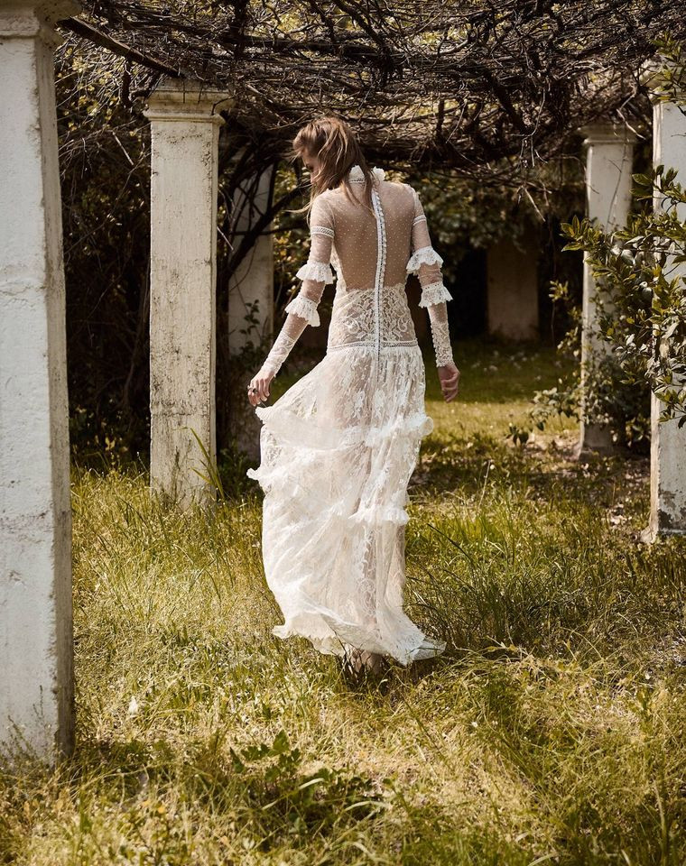 Costarellos Bridal lookbook for Spring/Summer 2018