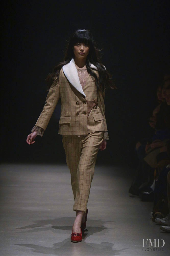 Motonari Ono fashion show for Autumn/Winter 2014