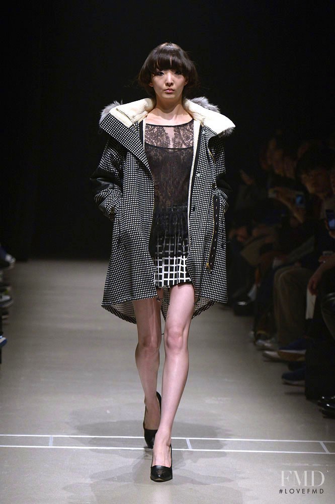 Motonari Ono fashion show for Autumn/Winter 2014