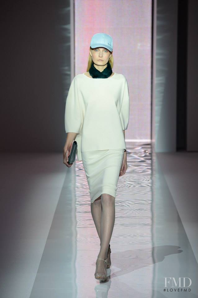 Max Mara Marvelous fashion show for Spring/Summer 2013