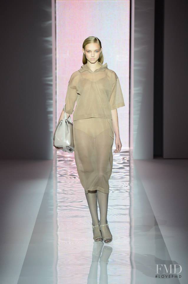 Max Mara Marvelous fashion show for Spring/Summer 2013