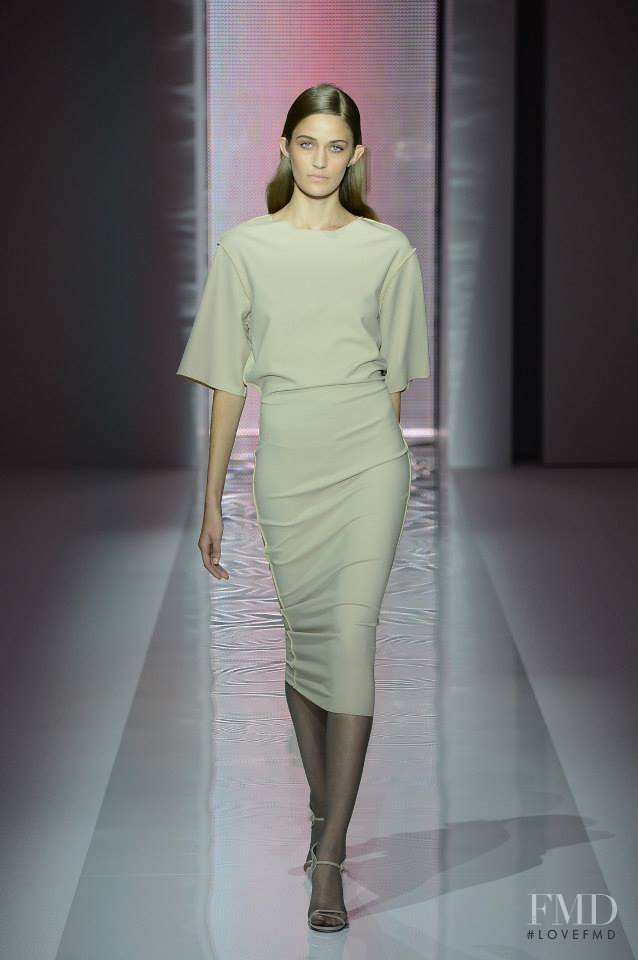 Max Mara Marvelous fashion show for Spring/Summer 2013